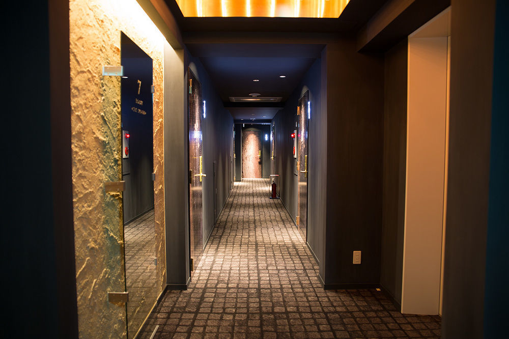 The Wall Hotel Osaka Exterior foto