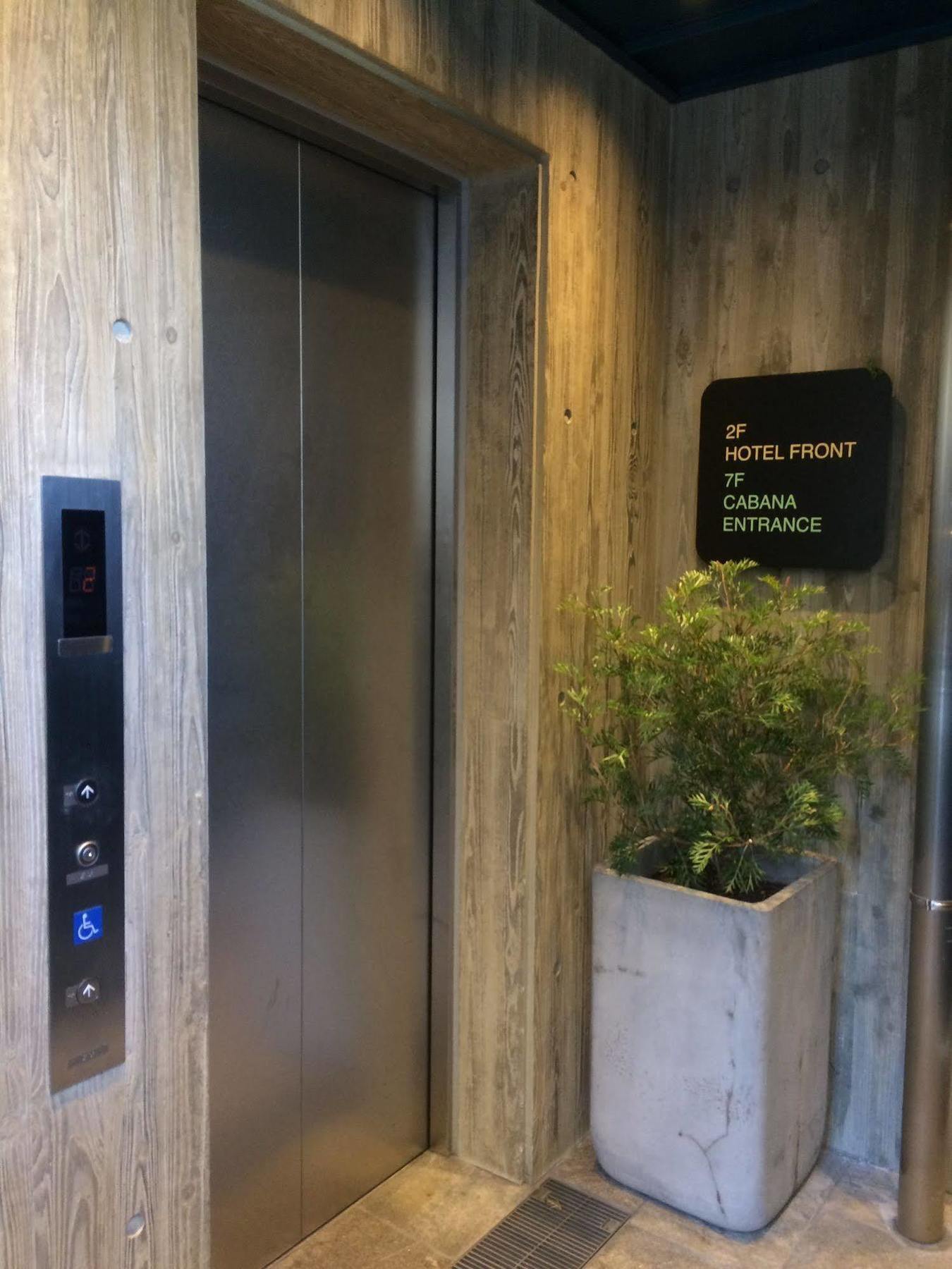 The Wall Hotel Osaka Exterior foto
